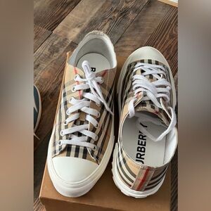 Burberry Beige Check Low-Top Lace-Up Sneakers with White Soles